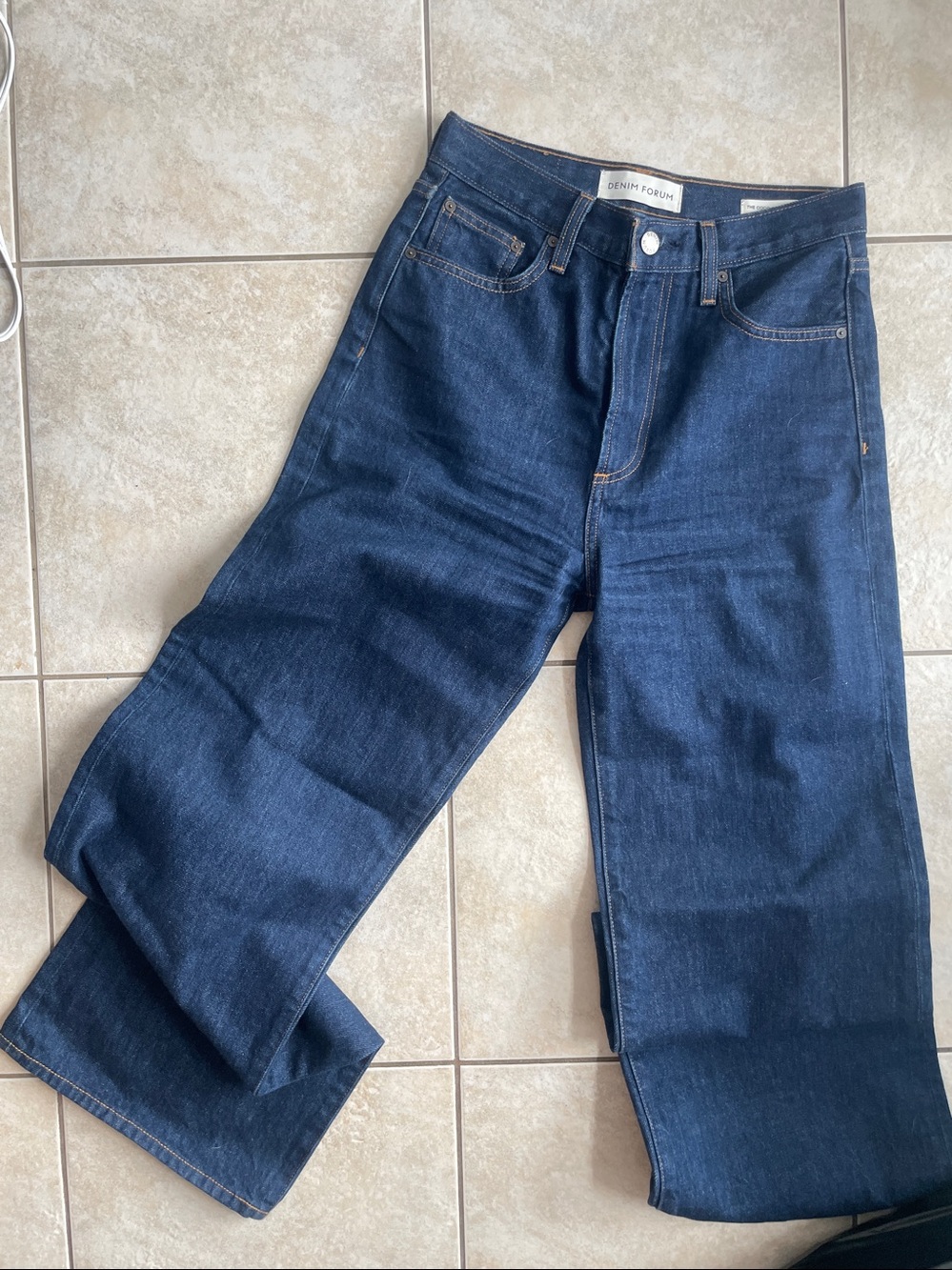 BNWOT ARITZIA 100% Organic Cotton DENIM FORUM JEANS - Picture 3 of 7